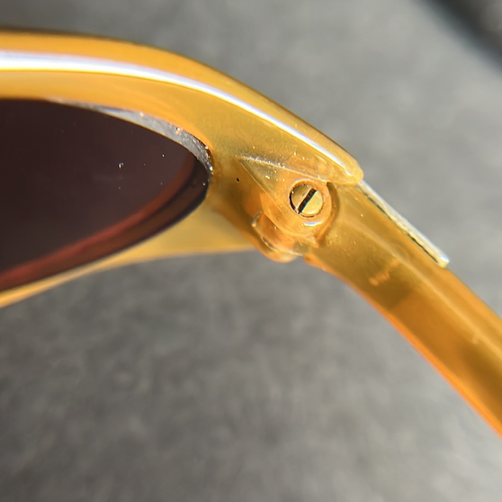 Gucci Tortoiseshell Sunglasses - Picture 12 of 16
